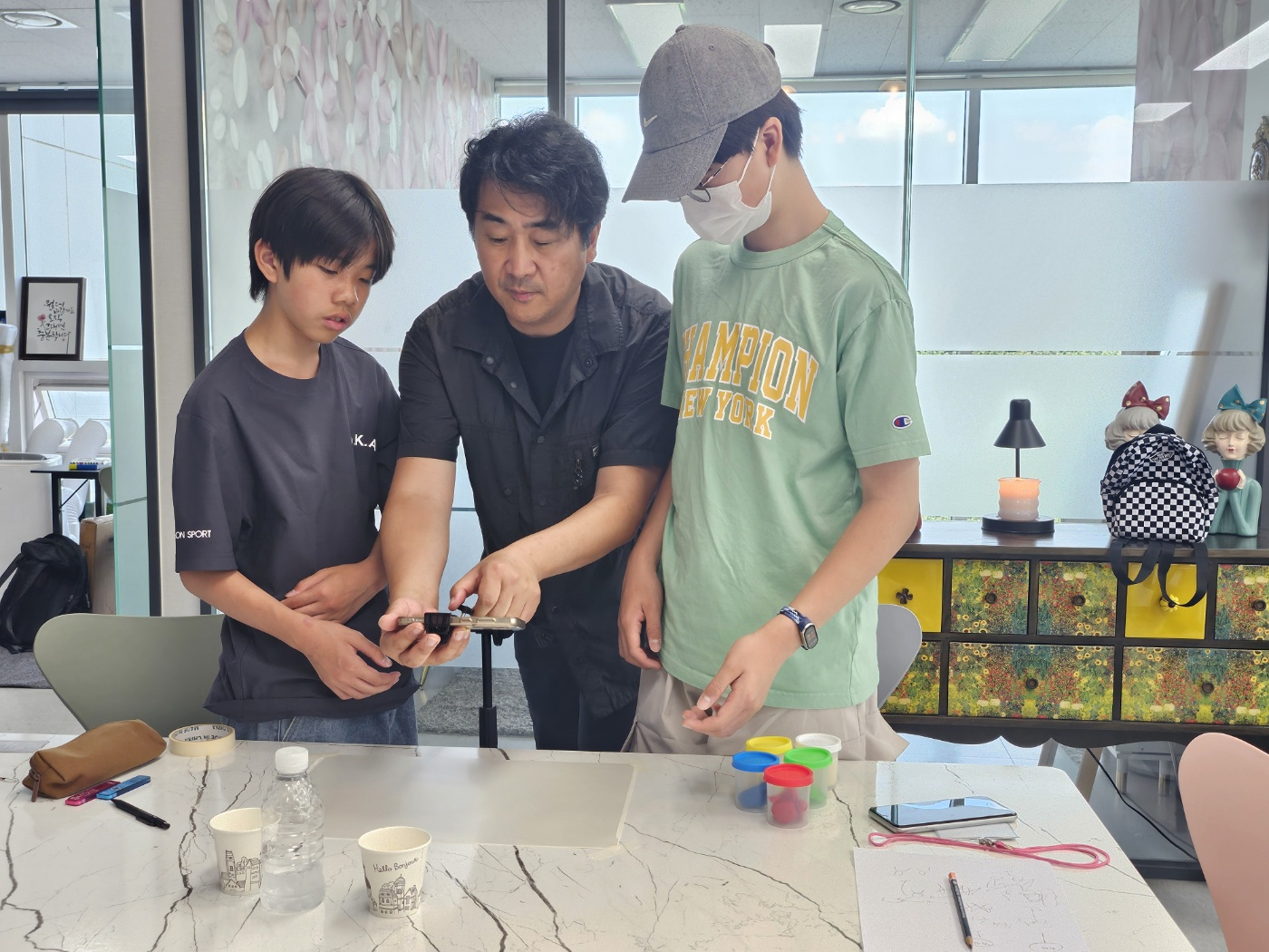 우리 손으로 만드는 푸른세상: 영화감독과 함께하는 환경보호 영상 제작 공유학교